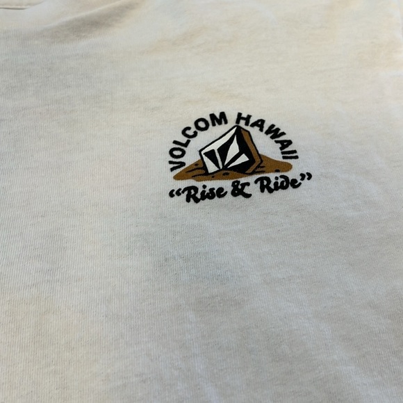Volcom Hawaii “Rise & Ride” Tee! - Picture 3 of 6